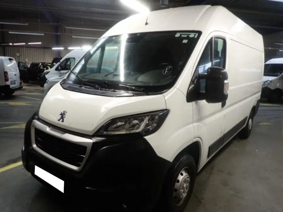 Peugeot BOXER 333 L2H2 2.2 BLUEHDI 140 ASPHALT Image 1