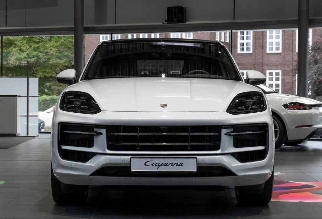 PORSCHE Cayenne Image 3